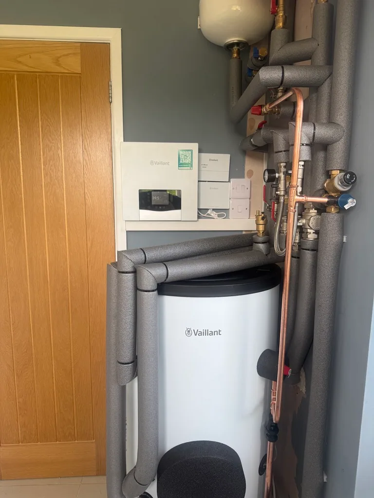 Vaillant 150 litre unvented hot water cylinder and insulated pipework